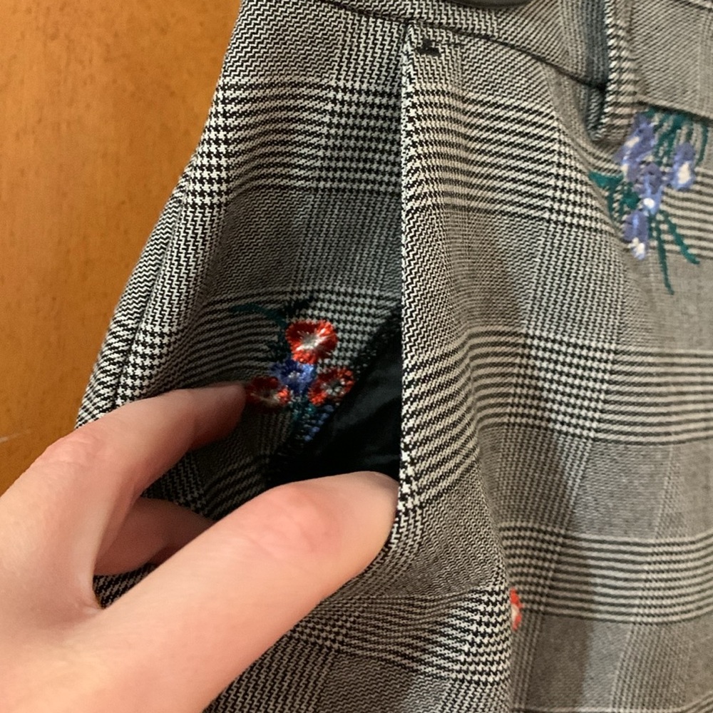 Express Columnist Skinny Mid Rise Pant - Picture 3 of 10